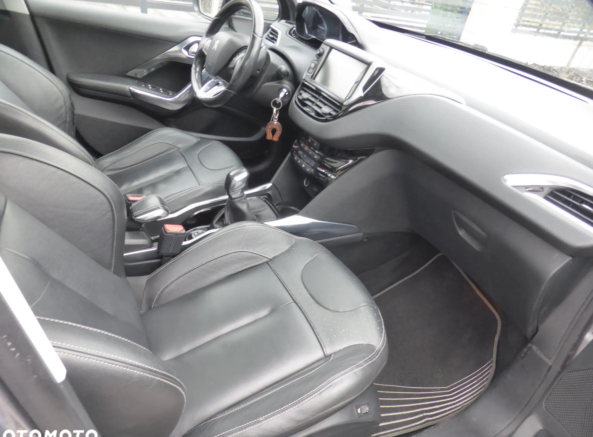 Peugeot 2008 cena 31900 przebieg: 186000, rok produkcji 2013 z Radom małe 277